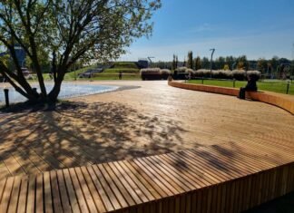 Fontanna już działa, jest też 29 metrowa ławka. Koniec inwestycyjnego problemu w Parku bł. Karoliny