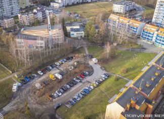 Parking przy kościele w Tychach będzie przebudowany. Miasto szykuje gruntowny remont, prace ruszą wkrótce