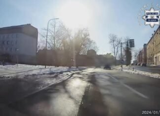 Kierowcy w Tychach grozi 1500 zł mandatu i 15 punktów karnych. Nagrała go kamera na al. Bielskiej