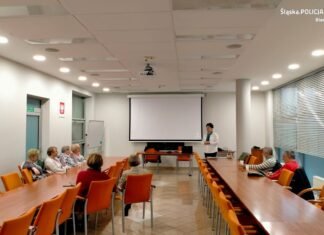 Imielin: Edukowali seniorów. Gdzie szukać pomocy?