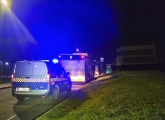 Agresywny mężczyzna w tyskim autobusie. Groził pasażerom i ich obrażał