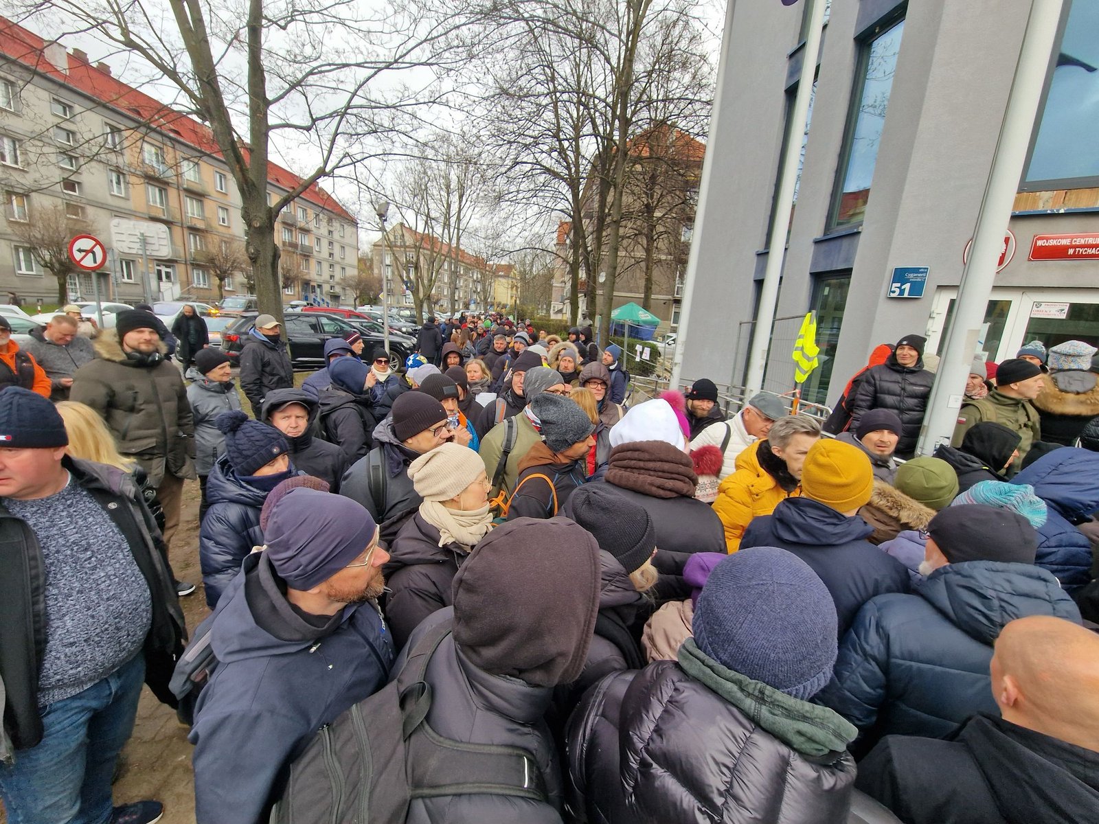 Mieszkańcy, którzy stali za dotacjami na OZE w Tychach, mówią o zawyżonych cenach. Wykonawcy „potrafią proponować ceny z kosmosu”