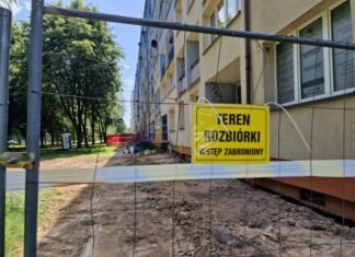 Krajobraz po wybuchu w Tychach. Kilka mieszkań jest już gotowych. Wkrótce ruszają prace na klatce schodowej i montaż wind