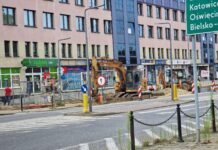 Trwa pierwszy etap remontu ul. Grota Roweckiego. To cześć mocno odchudzonej przebudowy
