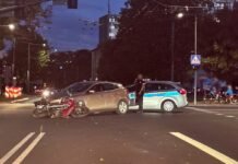 Czołowe zderzenie samochodu z motocyklem w Tychach