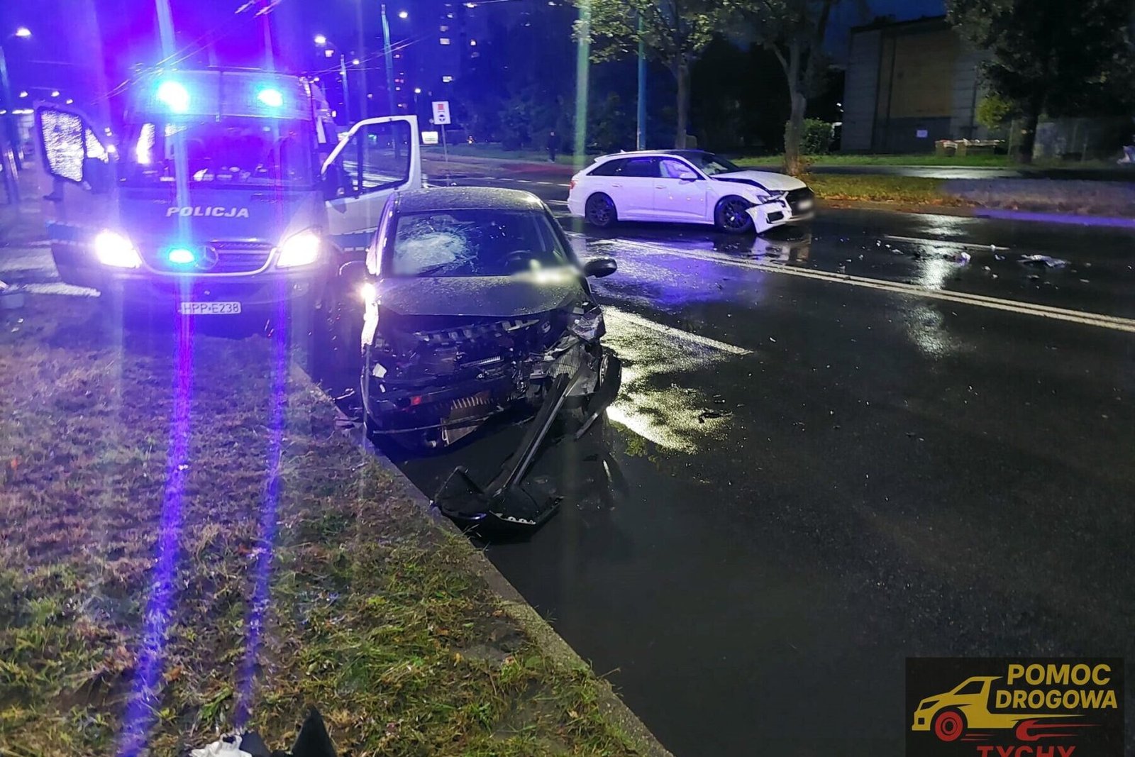 Zdarzenie drogowe na ulicy Żakowskiej / fot. 112Tychy.pl