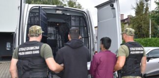 Zatrzymani obywatele Indii i Nepalu / fot. Straż Graniczna