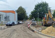 Uciążliwa inwestycja przy szkole w Tychach skończy się we wrześniu – zapewnia MZUiM
