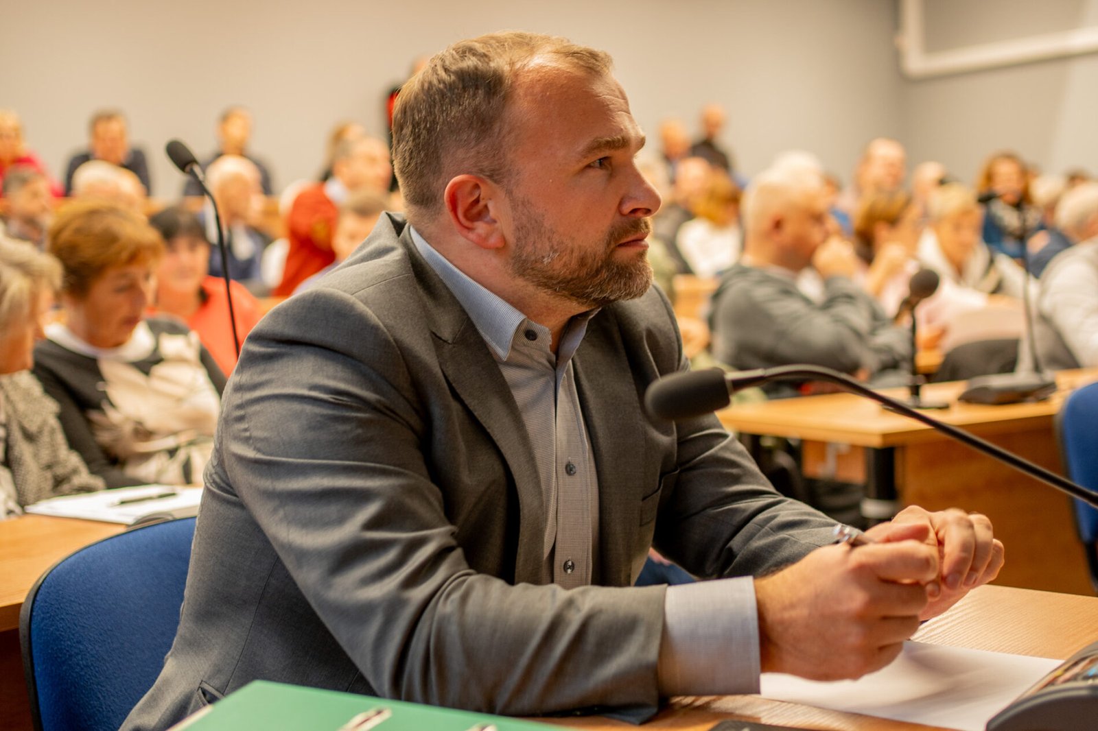 Radny zarzuca miastu „nienależytą staranność” i „rażące niezgodności”. Zapowiada skierowanie sprawy do WIOŚ