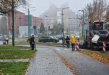 W Tychach kładli asfalt podczas deszczu. W razie problemów MZUiM liczy na gwarancję