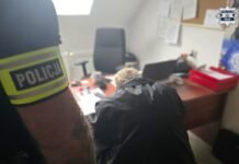 Chełm Śląski: Ciało poszukiwanego 49-latka znaleziono w w zbiorniku na deszczówkę. Zatrzymano 65-latka