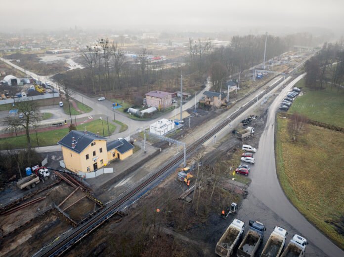 Przystanek Kobiór, widok na prace torowe z lotu ptaka, fot. Łukasz Hachuła