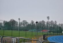 Boisko treningowe za blisko 12 mln zł ma spore opóźnienie w realizacji. Winna – murawa