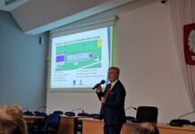 Miasto Tychy pokazało koncepcję otwartych basenów, które nie powstaną. Protestowali mieszkańcy