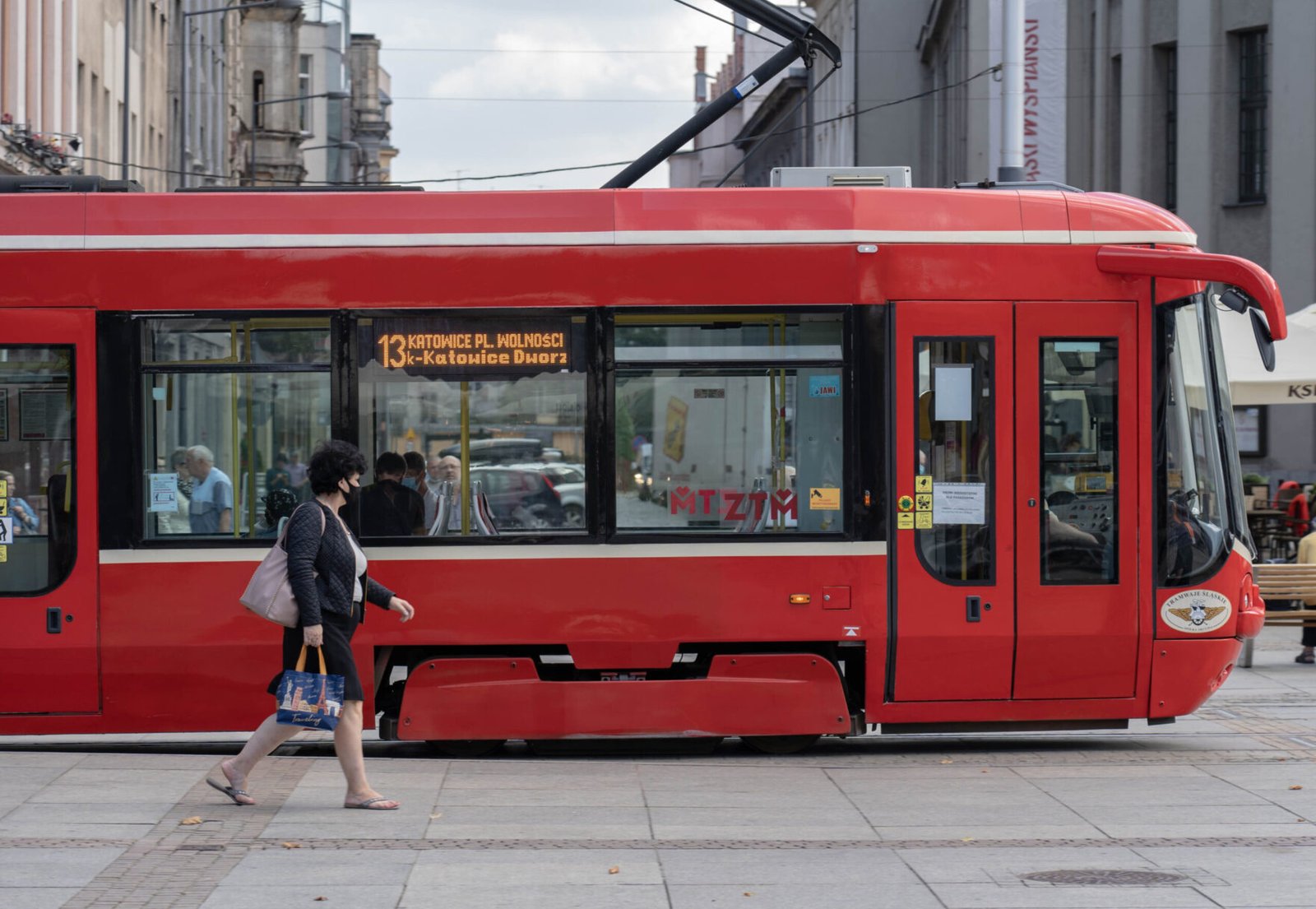 CBA zatrzymało cztery osoby w sprawie zmowy przetargowej przy modernizacji tramwajów w GZM