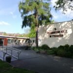 Gaz pieprzowy rozpylono w tyskiej szkole. Na miejscu działają służby ratunkowe