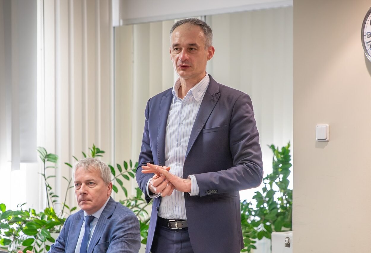 Prezydent Tychów mówił o zwalnianych pracownikach z Fiata i bezrobociu w mieście. Ilu tyszan straci prace?