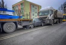 Wypadek zablokował DK44. Lądował helikopter LPR