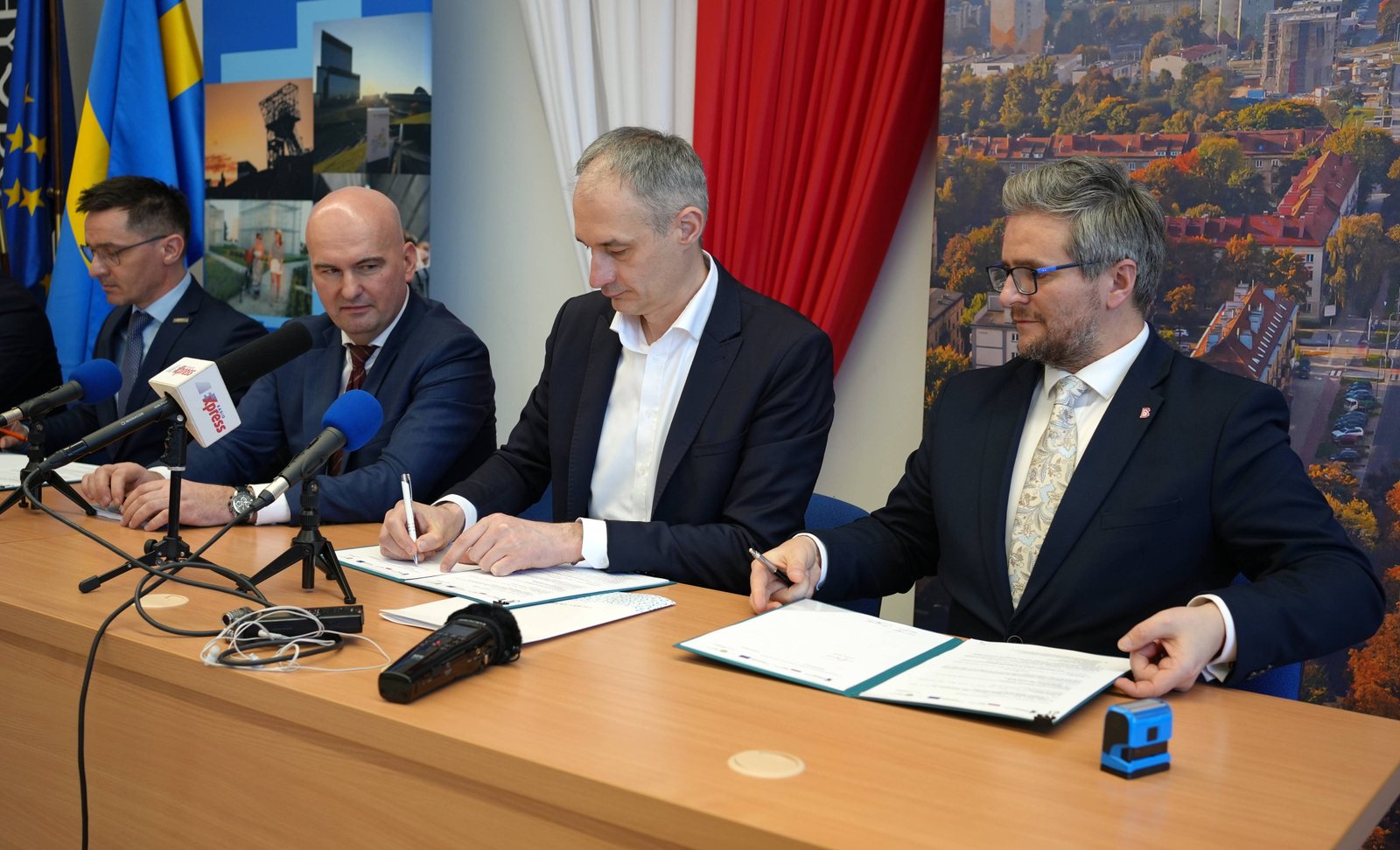 Podpisano umowę na budowę ścieżki rowerowej Tychy–Bieruń. Ponad 3 km za 27 mln zł. Taniej, niż urząd przewidywał