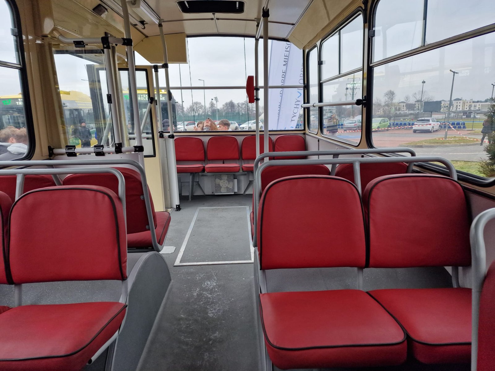 Trolejbusy: Odrestaurowana Škoda 14Tr wróciła do Tychów. Będzie można się nią przejechać