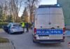 Mężczyzna w Tychach rzucał przedmiotami w samochody. Zaatakował też policjanta