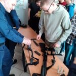 Wizytę tyskich policjantów uczniowe II Liceum im. C. K. Norwida zapamiętają na długo