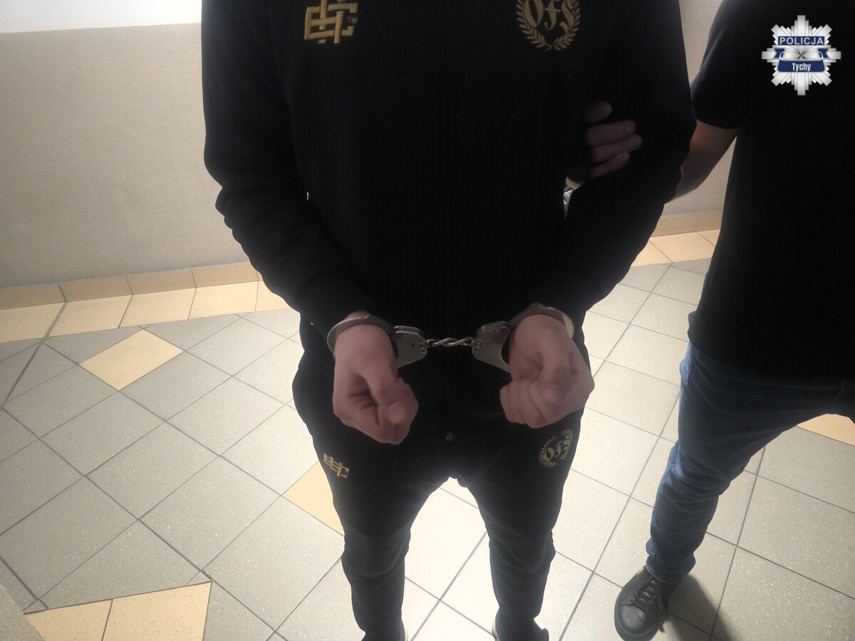 Ponad 400 policjantów zabezpieczało mecz GKS Tychy – Śląsk Wrocław. Zatrzymano osiem osób