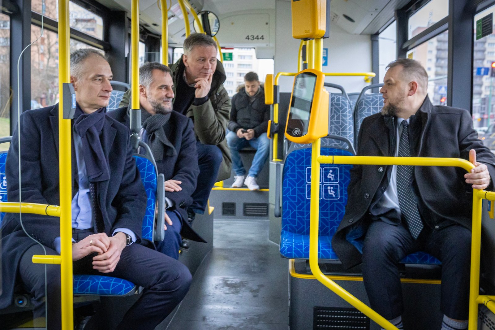 Radni dopytywali o konsekwencje po zatrzymaniach kierowców PKM Tychy. Padły też pytania o znajomość języka polskiego u kierujących