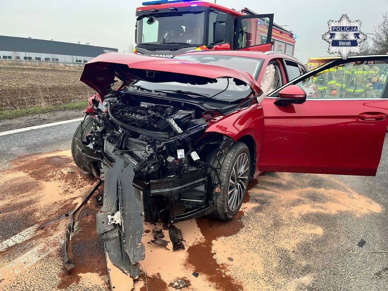 Poważny wypadek zablokował DK44. Pięć osób zostało rannych