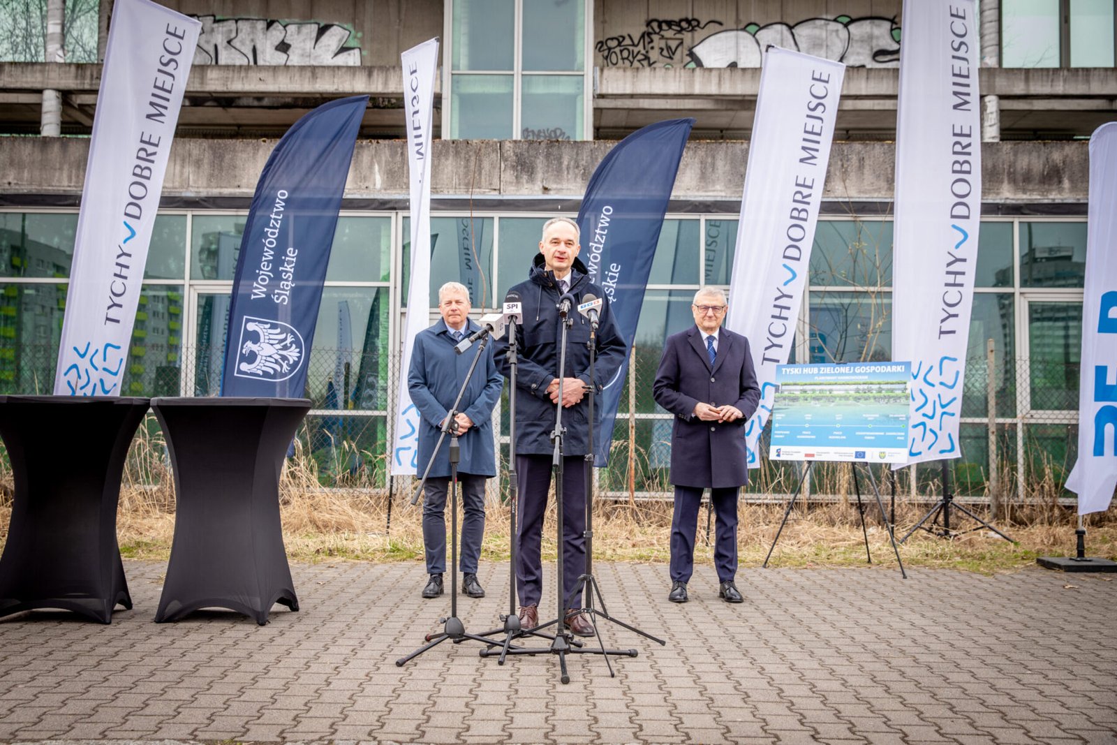 Miasto buduje biura z ekologicznym motywem przewodnim. Urząd mówi o 118 mln zł, wykonawca chce 68 mln zł. Skąd te różnice?