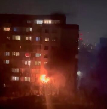 Potężny pożar mieszkania w Tychach. Ogień było widać z daleka