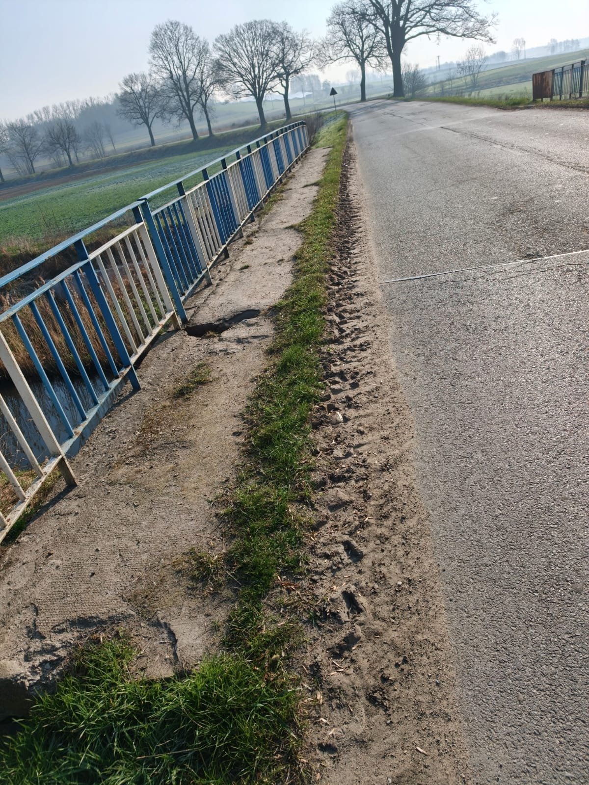 MZUiM zabiera się za most, który mieszkańcy uważają za niebezpieczny. „Obiekt pod względem konstrukcyjnym jest w stanie dobrym”