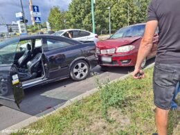 Zderzenie trzech samochodów / fot. 112Tychy.pl