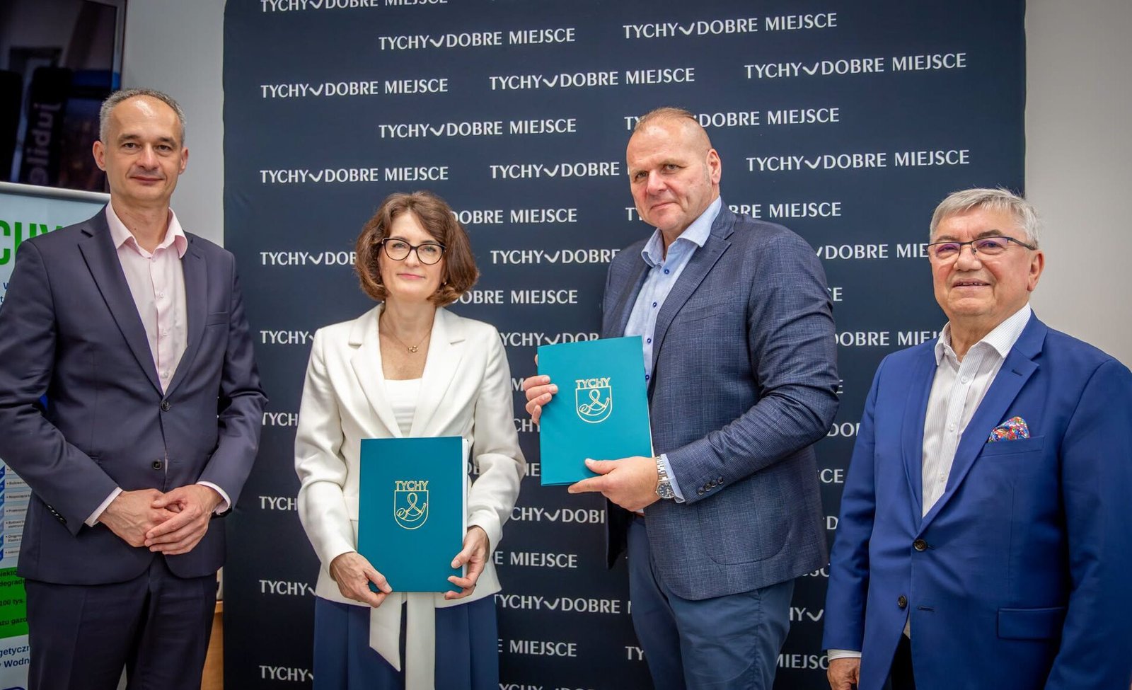 Podpisanie umowy na budowę drugiego lodowiska w Tychach / fot. UM Tychy