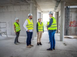 Prezydent Tychów, Maciej Gramatyka na budowie Hubu Zielonej Gospodarki / fot. UM Tychy