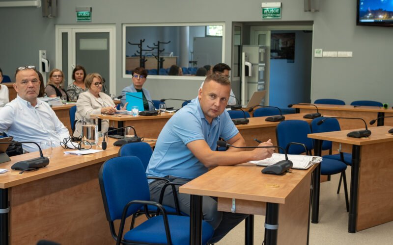 Radny Michał Kasperczyk, Komisja Gospodarki Przestrzennej i Infrastruktury / fot. Tychy24.net