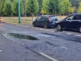Dachowanie Jeepa na ulicy Edukacji / fot. 112Tychy.pl