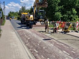 Likwidacja wyniesionego przejścia dla pieszych na Glince / fot. MZUiM Tychy