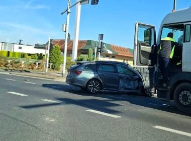 Kolizja na skrzyżowaniu / fot. użytkownik Tychy24.net